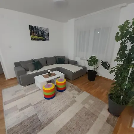 Apartment Luka *